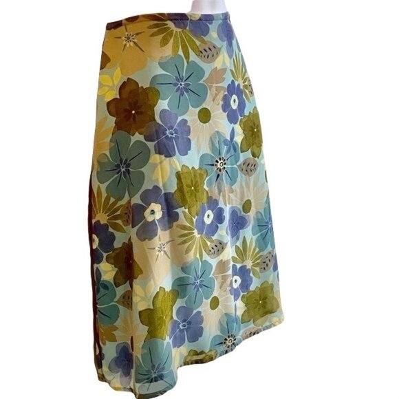 Old Navy Skirt Light Blue with Flowers Size 8 - Picture 3 of 7